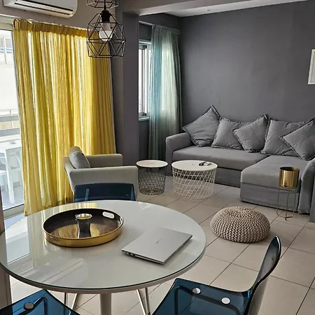 Beachfront Amazing New Апартаменты Лимасол