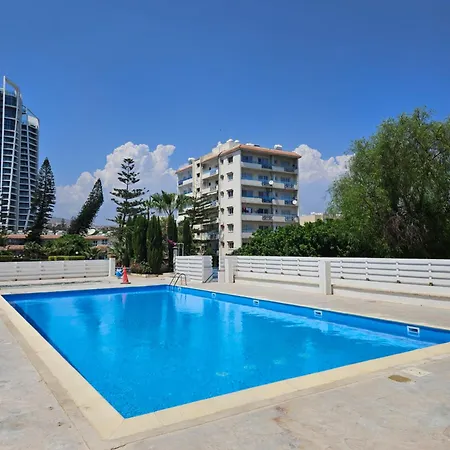 Beachfront Amazing New * 레메소스